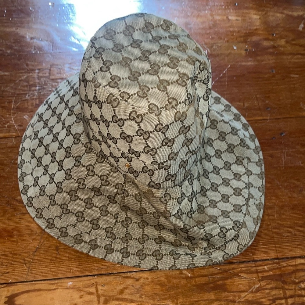 Pre-loved Gucci Beige Canvas GG Wide Brim Hat